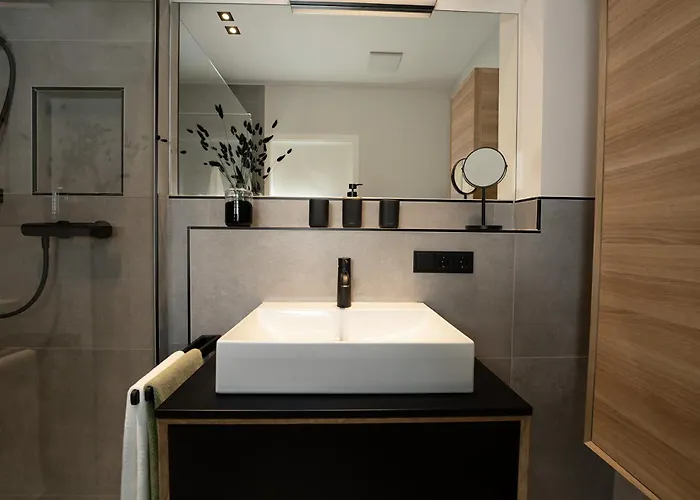 公寓 Boardinghouse